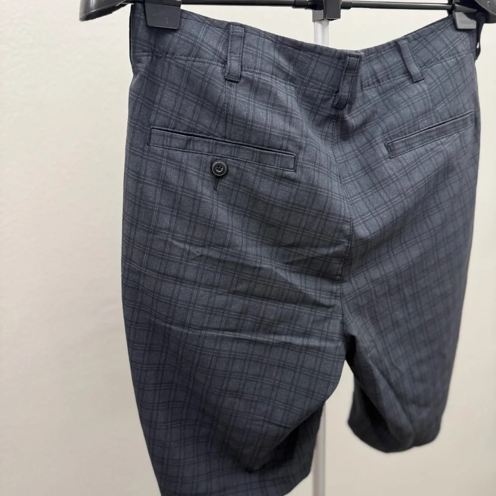 Ben Hogan Golf Shorts Men 34 Gray Plaid Performance Stretch Lightweight